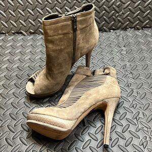 SAM EDELMAN /Suede Peep-Toe Bootie